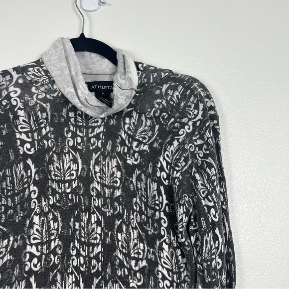 Athleta‎ Cowl Neck Ombre Long Sleeve Shirt Sz M - Picture 2 of 6